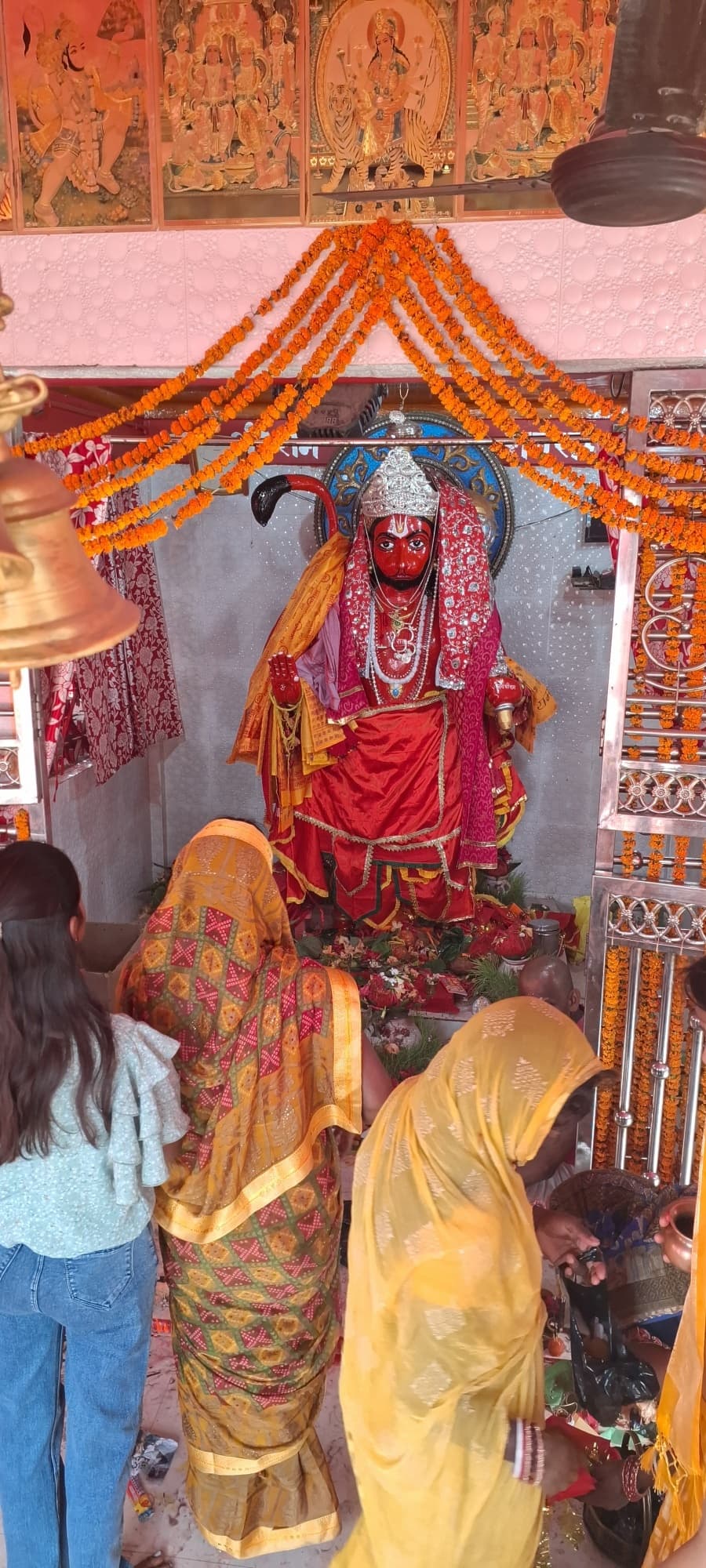 हनुमान जयंति धूमधाम से मनायी गयी, मंदिरों में रही भीड़