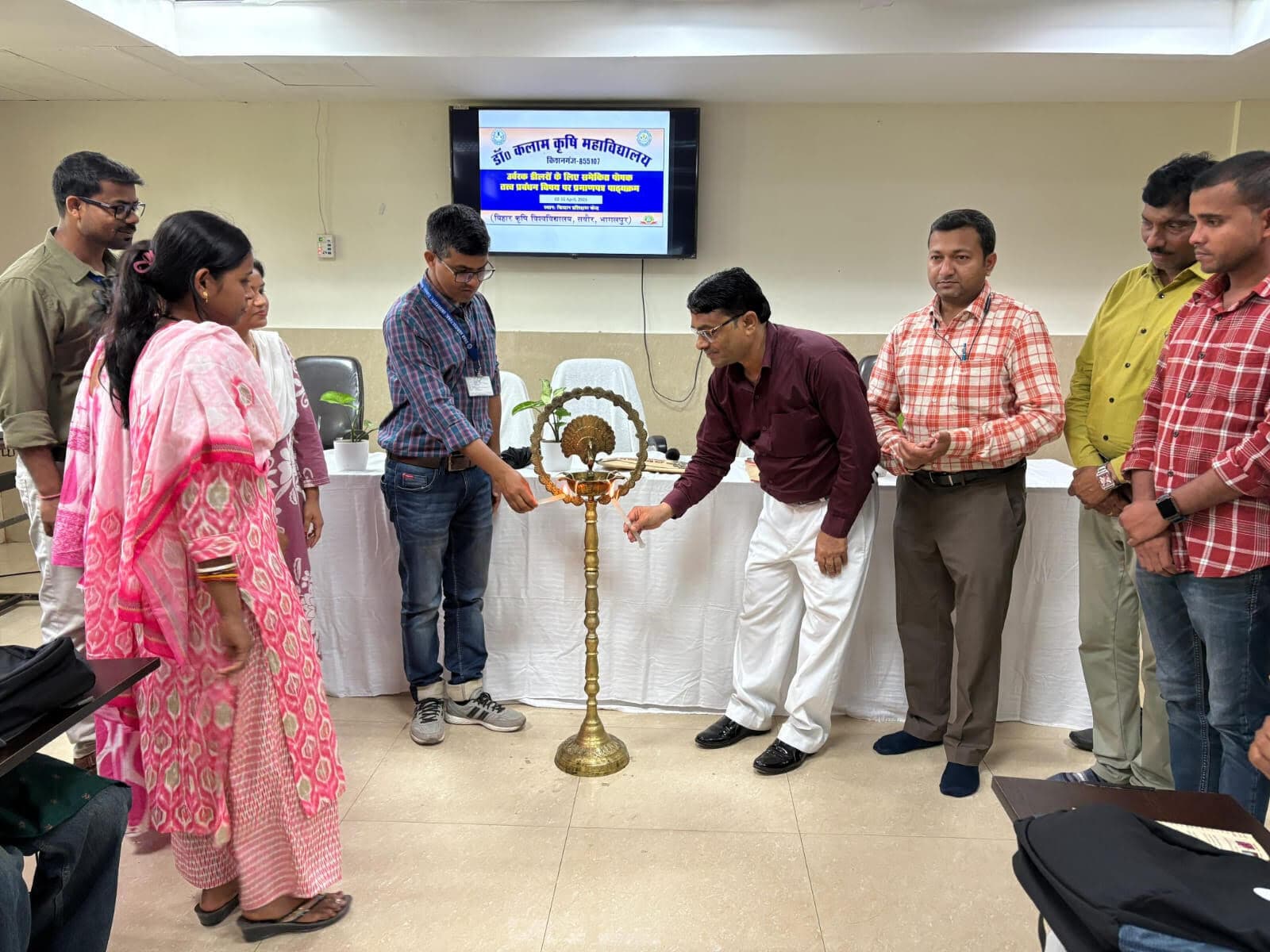 कृषि महाविद्यालय में उर्वरक विक्रेताओं का 15 दिवसीय प्रशिक्षण शुरू