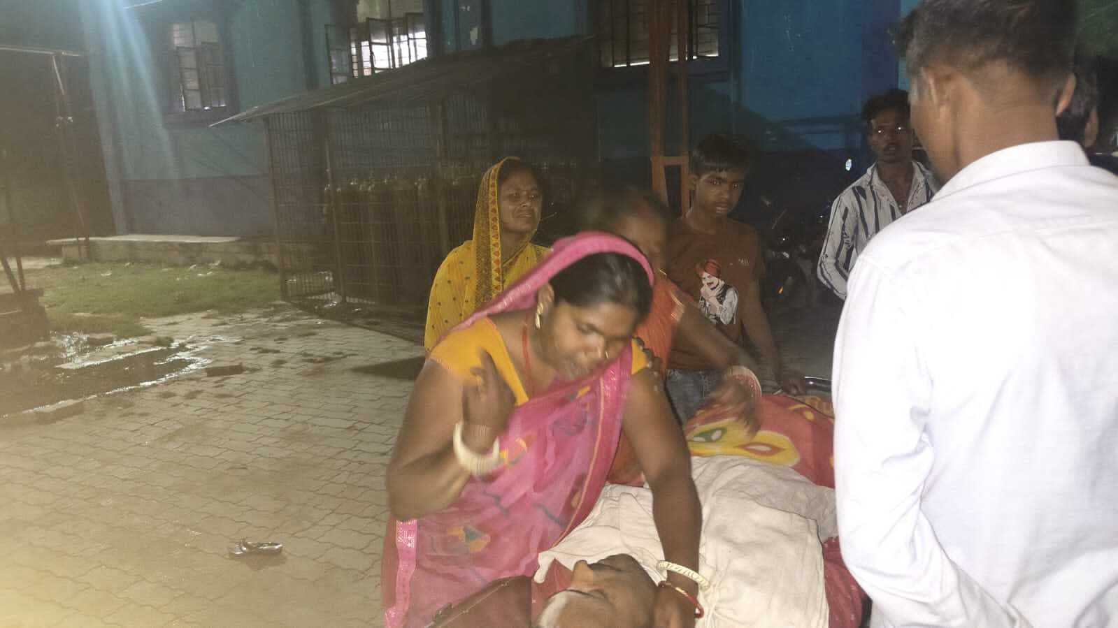 घास काटने के दौरान अधेड़ को हाथ में काटा सांप, इलाज के दौरान मौत