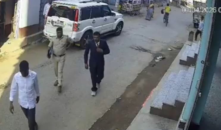 Giridih News :जीएसटी अधिकारी 20 लाख की सोना ठगी का मामला दर्ज