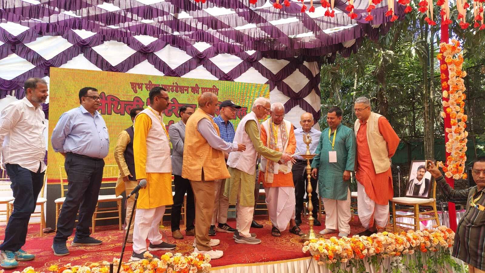 सहरसा के मैथिली साहित्यकार मुंबई में कर रहे परिचर्चा