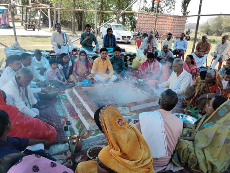 बरदेला में धर्म महोत्सव का हुआ भव्य शुभारंभ