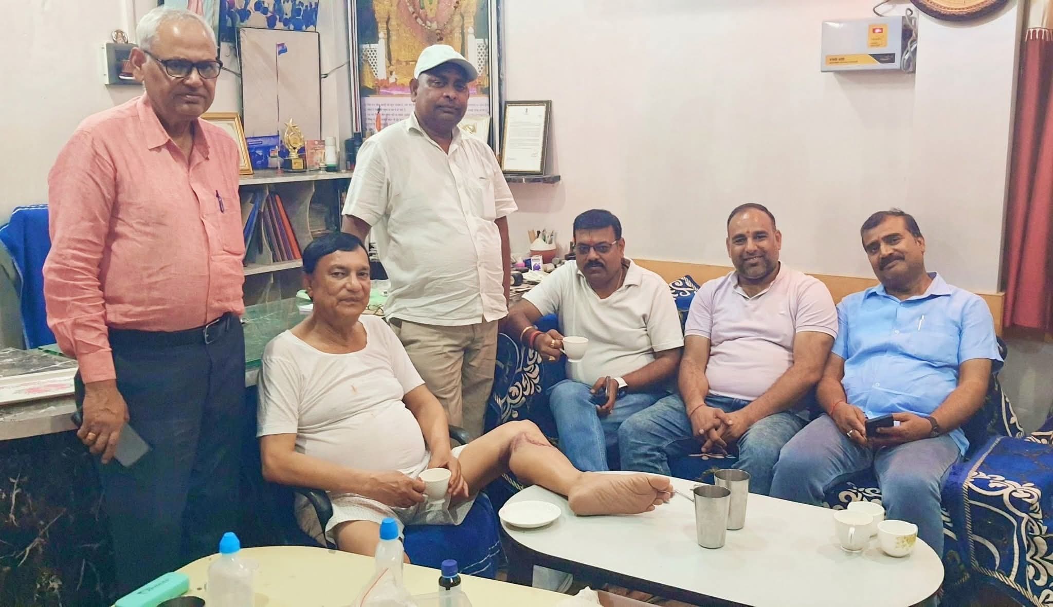 सड़क दुर्घटना में कटोरिया के पूर्व मुखिया हुए घायल