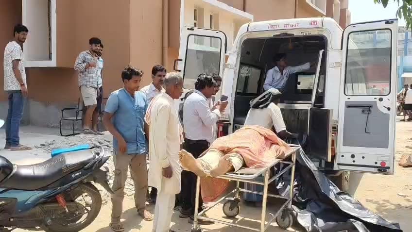 मधेपुरा में युवक की संदिग्ध मौत से सनसनी, घर में फंदे से लटका मिला शव, परिजनों ने लगाया हत्या का आरोप