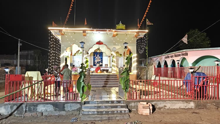 सौ वर्षाें से निभायी जा रही रामानुष्ठान यज्ञ की परंपरा