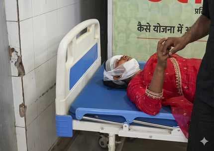 बोआरीजोर में बारातियों से भरी स्कॉर्पियो पेड़ से टकरायी, 10 गंभीर रूप से घायल