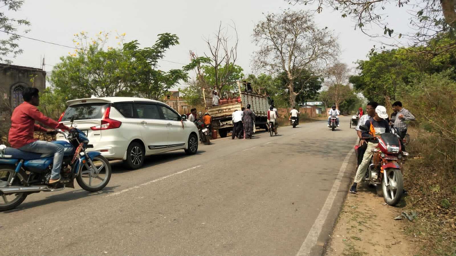 Seraikela Kharsawan News : मार्च में मांग से 4000 कम सिलेंडर मिले