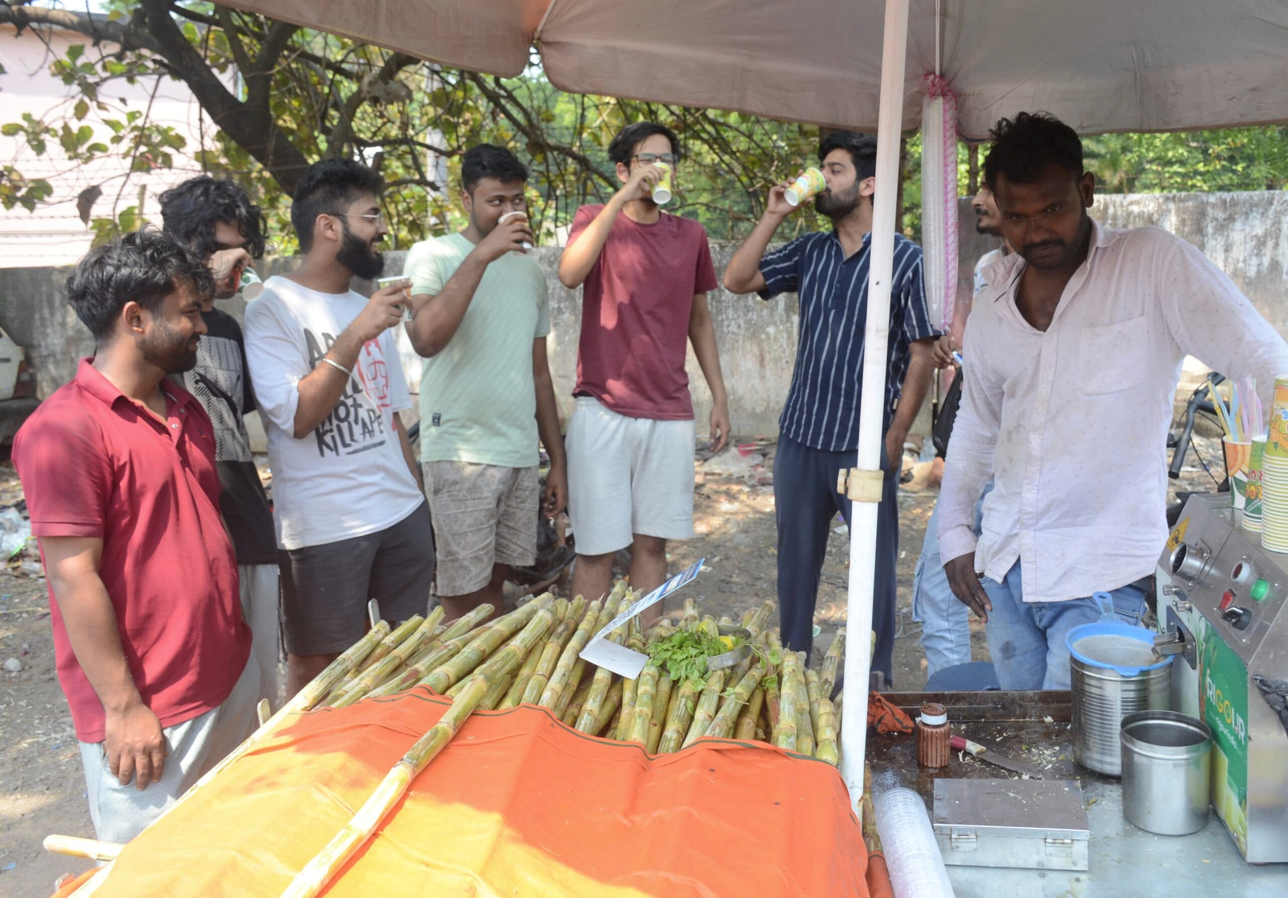 Dhanbad News: दिन में गर्मी का सितम, शाम को झमाझम बारिश से राहत