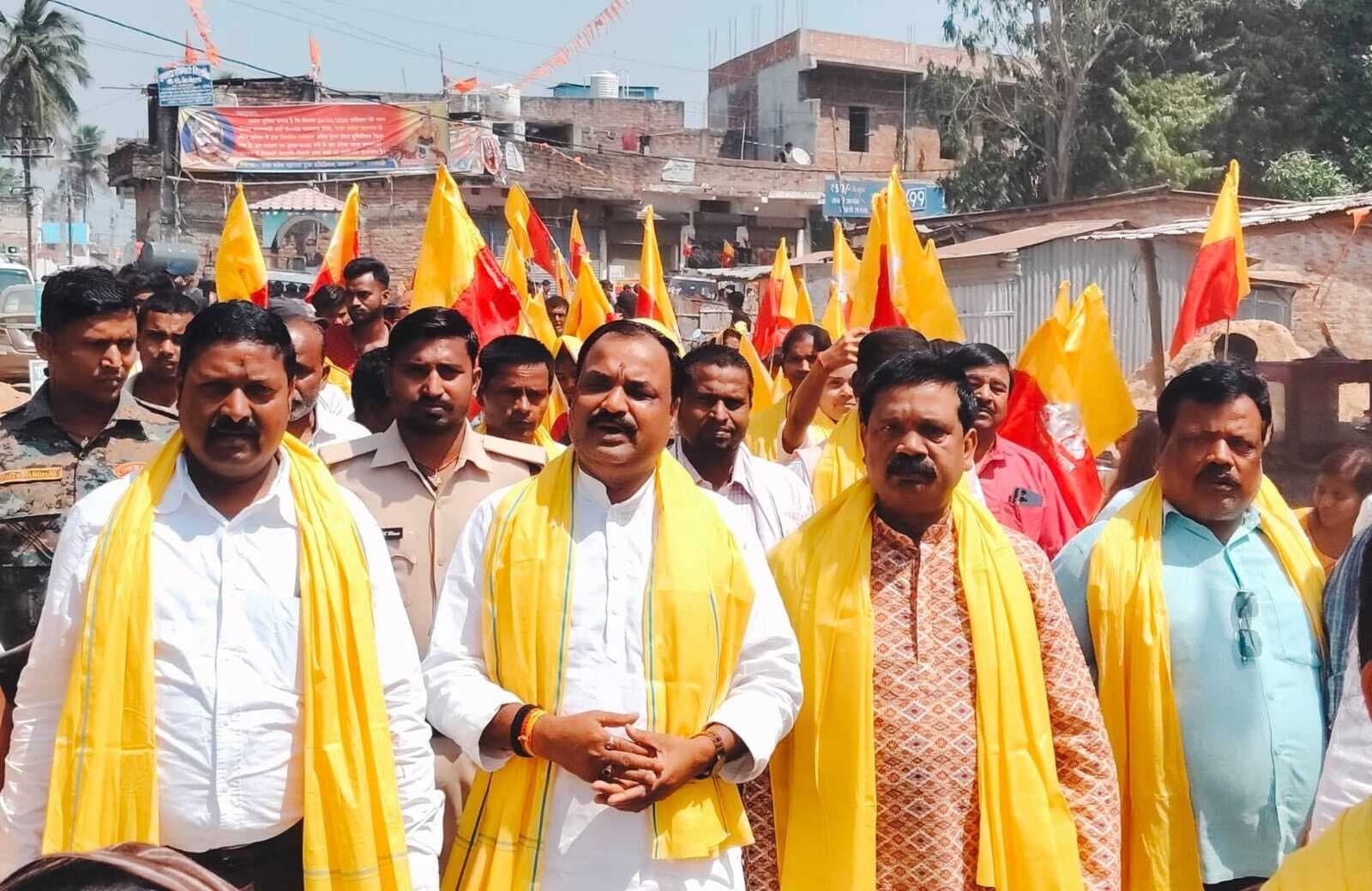 बाबा चौहरमल जयंती पर निकाली भव्य शोभायात्रा, जयकारे से गूंज उठा बनमनखी