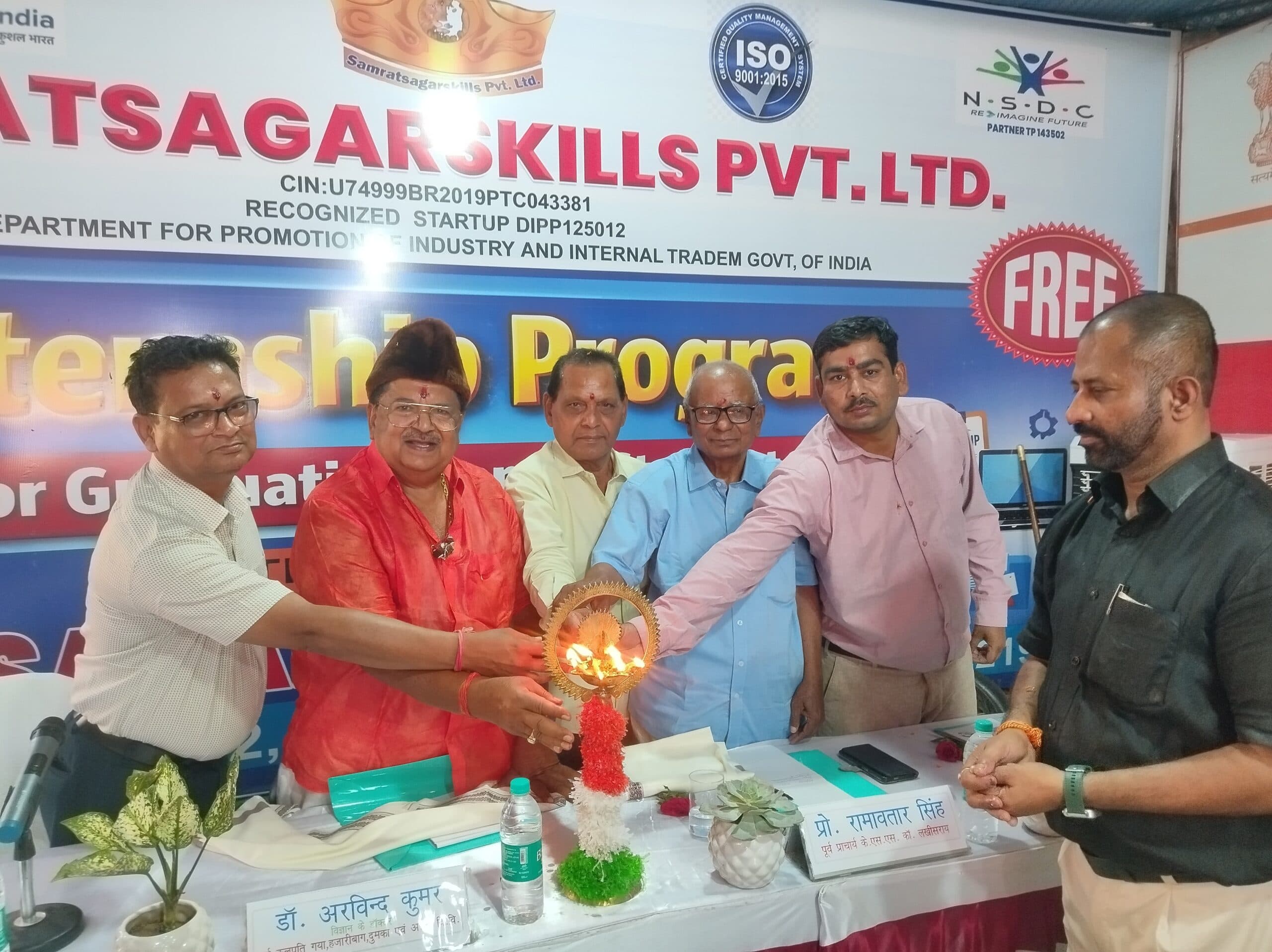 किताबी ज्ञान से बेहतर है व्यावहारिक अनुभव : पूर्व कुलपति