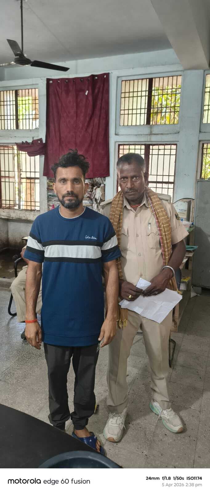 जगरिया गांव से कुर्की-जब्ती के दौरान फरार आरोपित गिरफ्तार