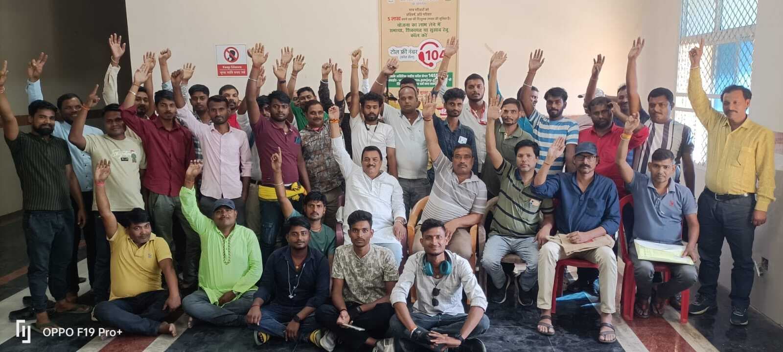 102 एंबुलेंस कर्मचारियों को चार महीने से नहीं मिला वेतन