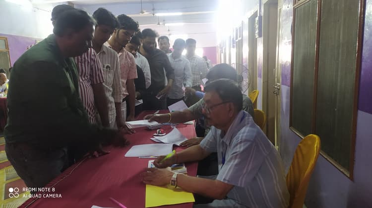 कड़ी सुरक्षा-व्यवस्था के बीच शांतिपूर्ण माहौल में फारबिसगंज केमिस्ट एंड ड्रगिस्ट एसोसिएशन का चुनाव संपन्न