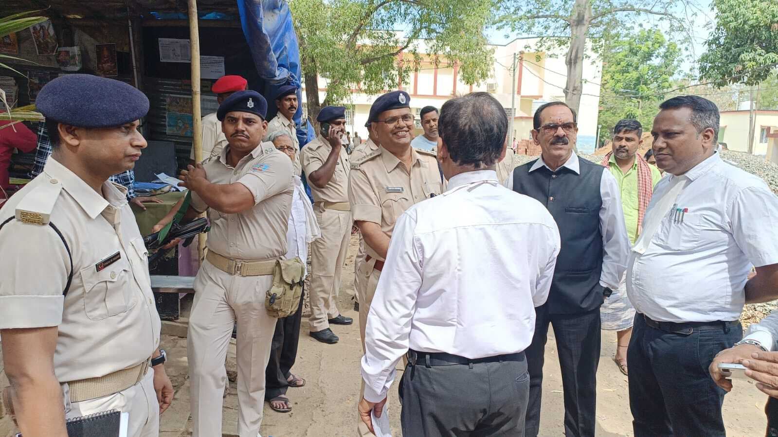 कोर्ट की सुरक्षा बढ़ायी, परिसर की ली गयी सघन तलाशी