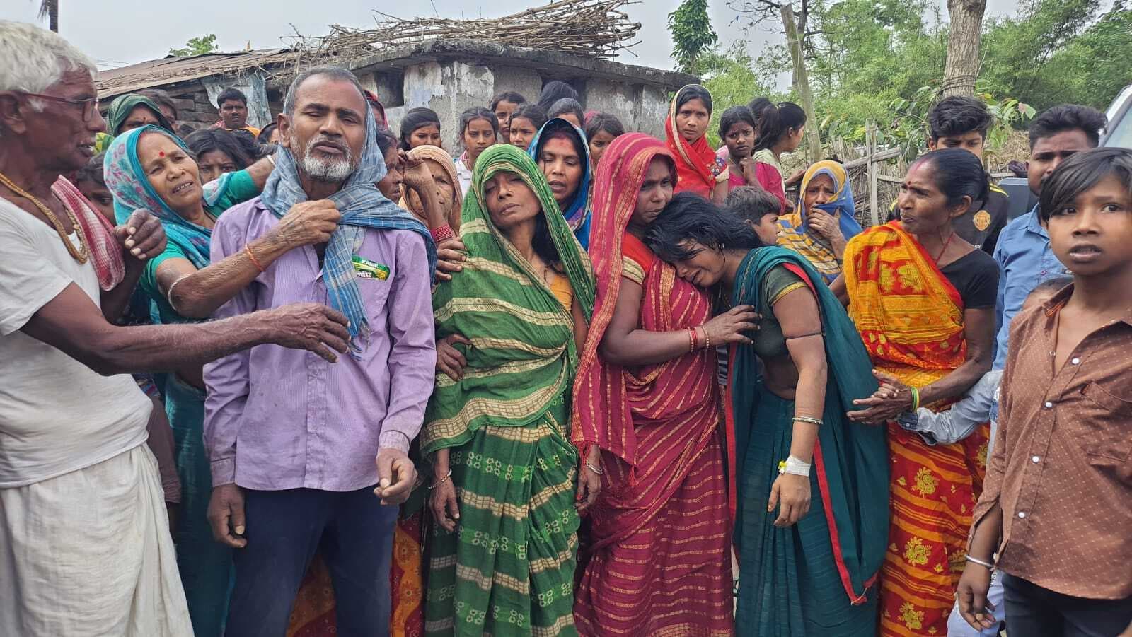 ट्रक की ठोकर से बाइक सवार युवक की मौत