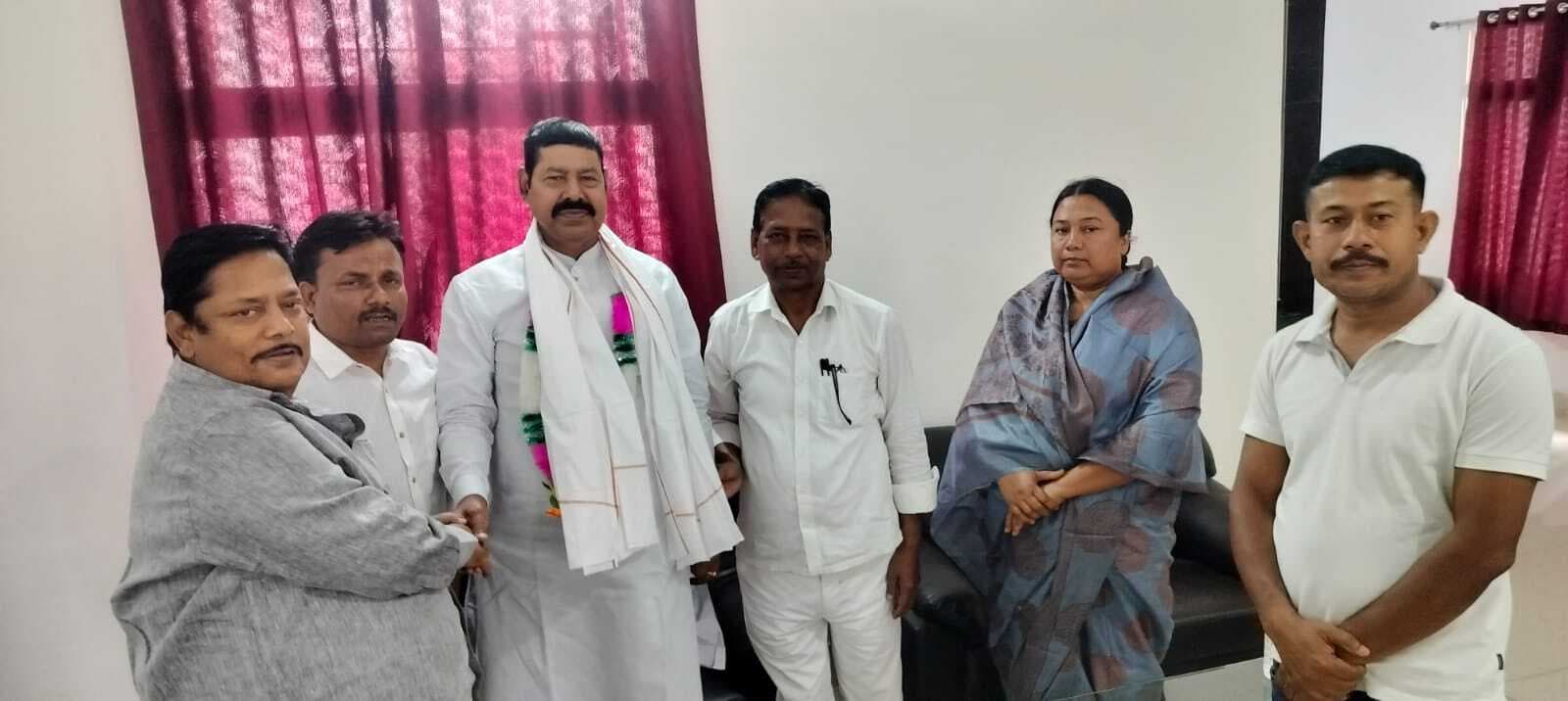 राजद नेताओं ने मनेर विधायक का किया स्वागत, स्थानीय मुददे पर की चर्चा