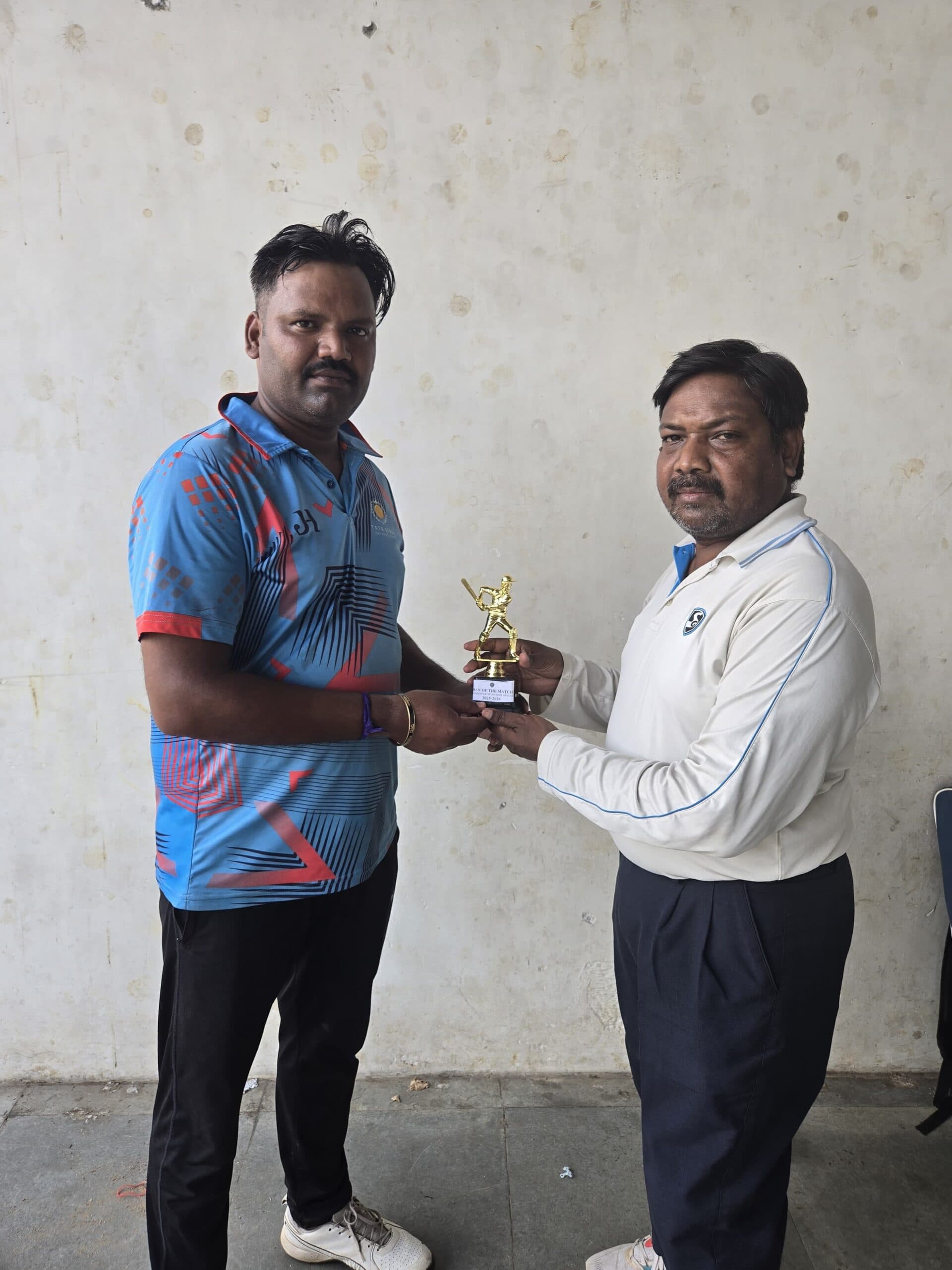 Jsca b division league friends eleven win : अभिषेक अग्रवाल का ऑलराउंड प्रदर्शन फ्रेंड्स एकादश जीता