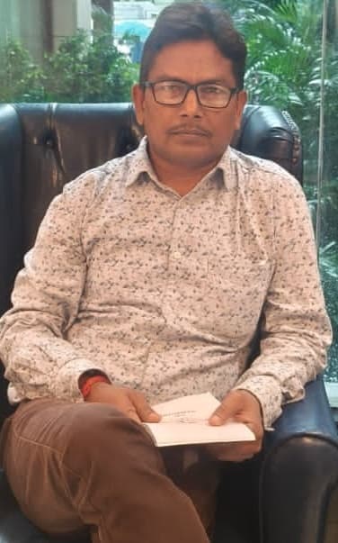 सदर अस्पताल के उपाधीक्षक डॉ धर्मेंद्र को उत्कृष्ट चिकित्सीय सेवा के लिए मिला सम्मान