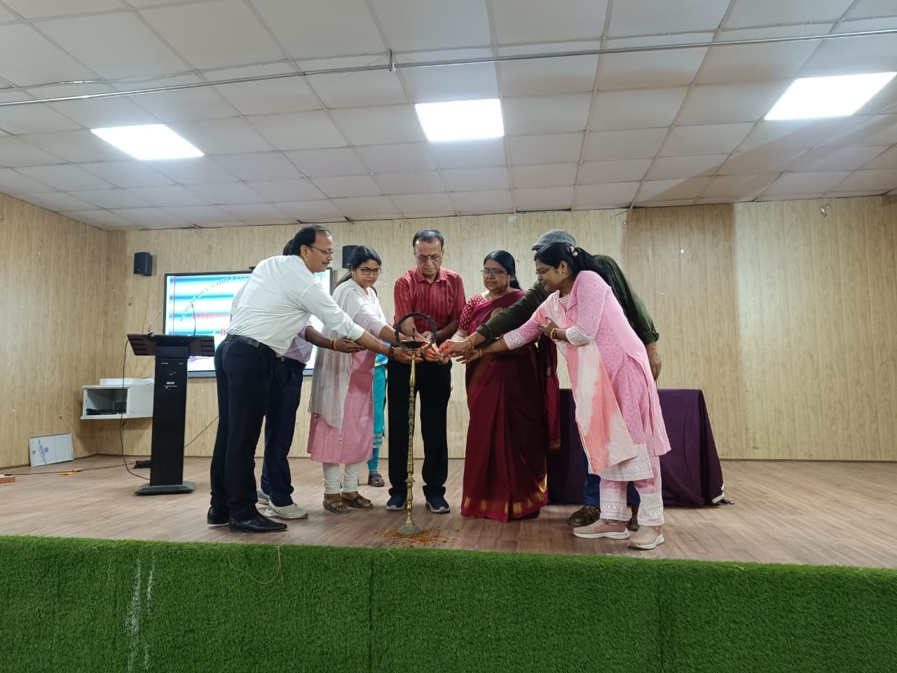 आरजेएम महाविद्यालय में चार दिवसीय खेलकूद प्रतियोगिता का हुआ शुभारंभ