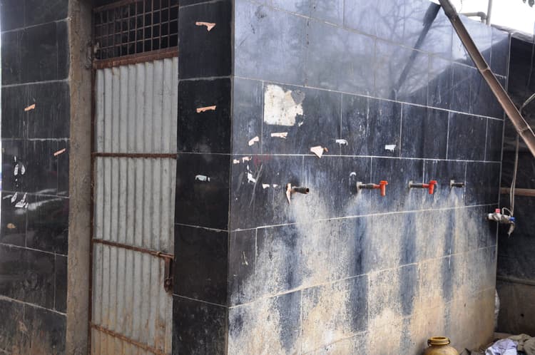 शहरी जलापूर्ति योजना पर दो दशक में करीब 300 करोड़ खर्च, शहरवासियों की नहीं बुझ पा रही प्यास