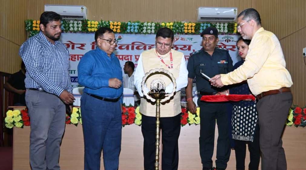 एमयू अपने विद्यार्थियों को दे रहा आपदा जोखिम प्रबंधन का ज्ञान : कुलपति