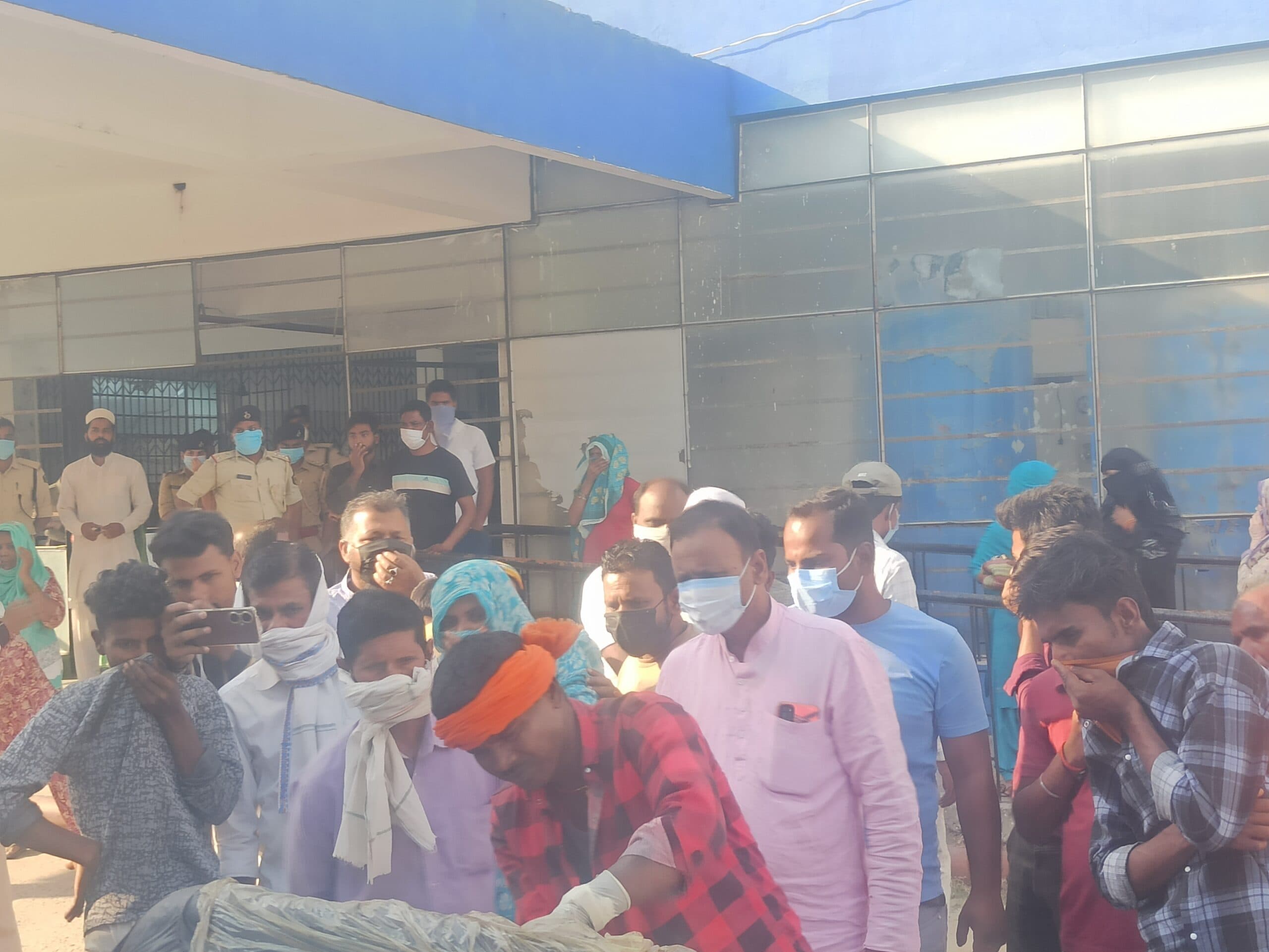 एक अप्रैल से लापता युवक का बोरे में मिला शव, पर्स में रखे आधार कार्ड से हुई पहचान