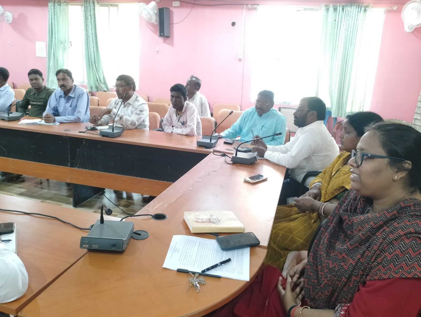 गैस की कालाबाजारी रोकने के लिए जांच दल गठन का लिया गया निर्णय