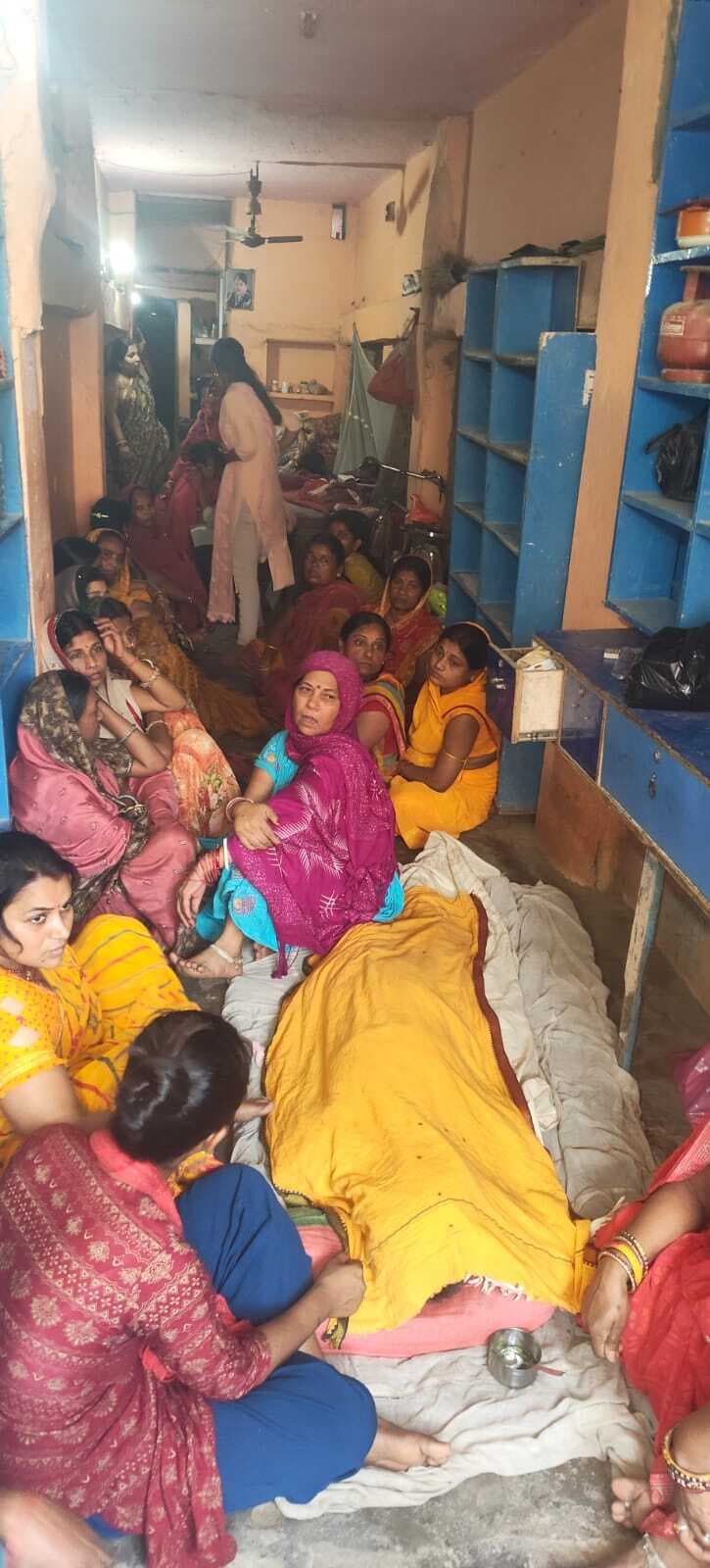 बलहा में बिजली मिस्त्री की करंट लगने से मौत, परिजनों में मचा कोहराम