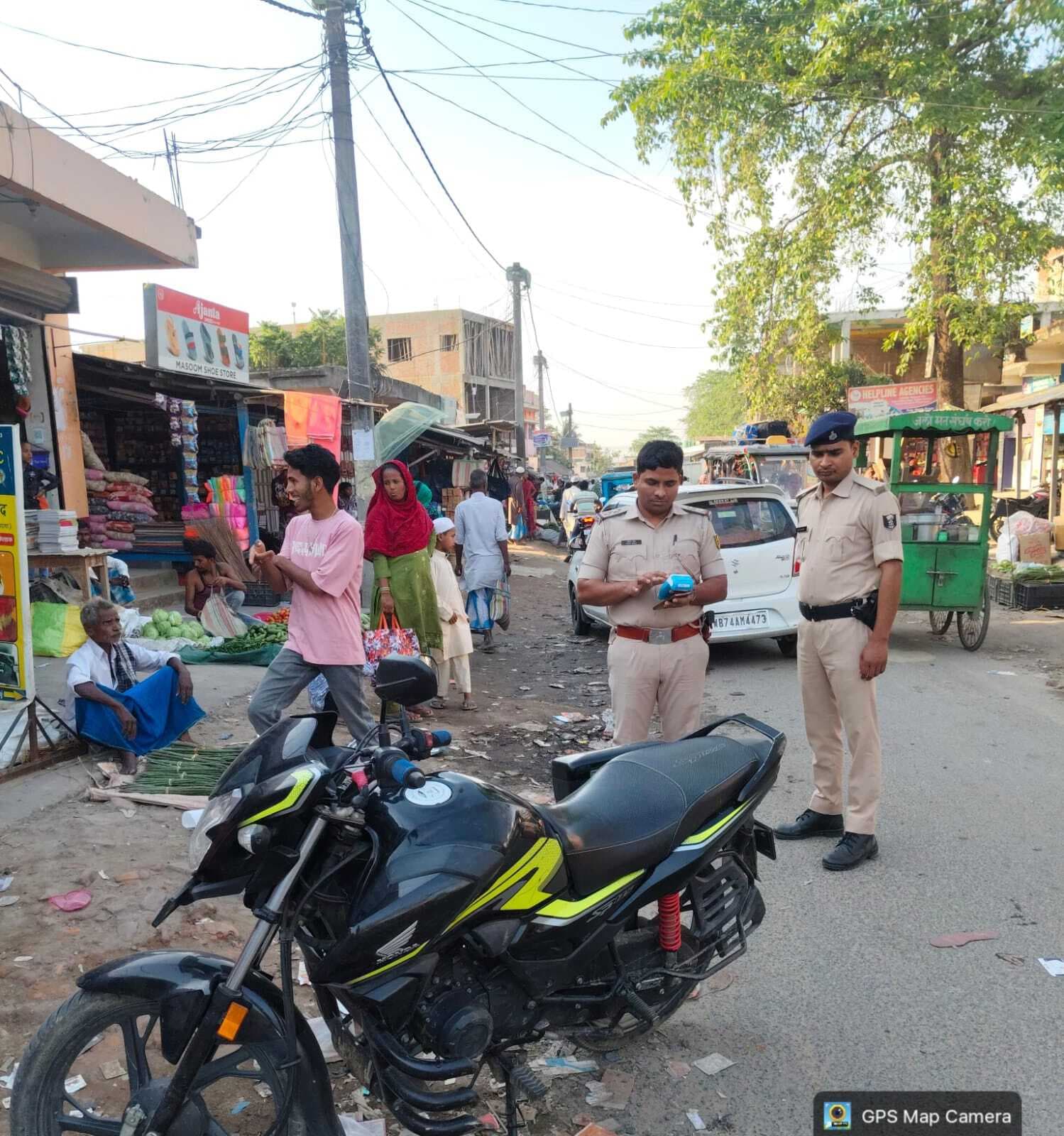 पुलिस ने चलाया वाहन चेकिंग अभियान