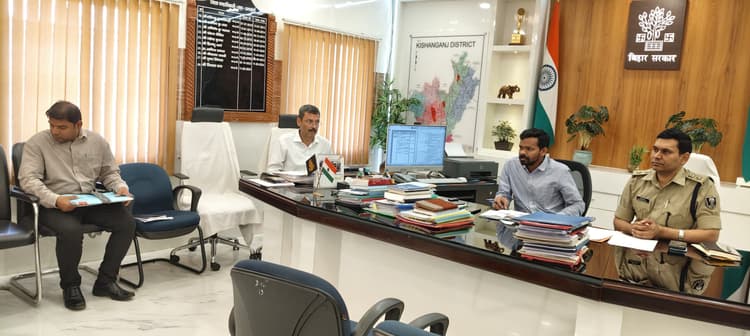 बैंकर्स के साथ साइबर क्राइम व सुरक्षा को लेकर समीक्षा बैठक