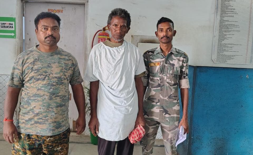 पुलिस ने एक वारंटी को भेजा जेल