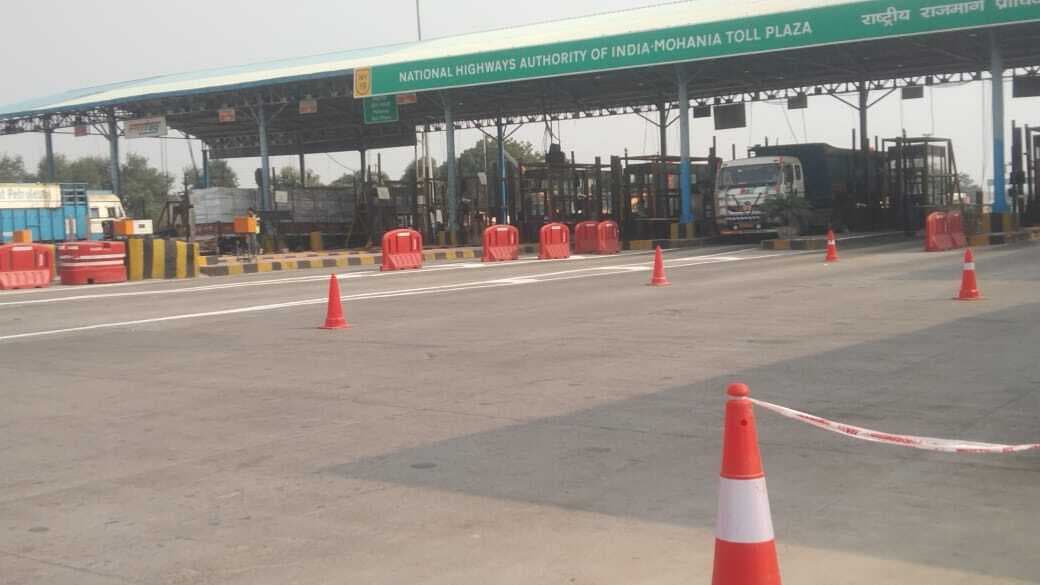 मोहनियां टोल प्लाजा पर बढ़ा टोल शुल्क लागू, बड़े वाहनों पर असर
