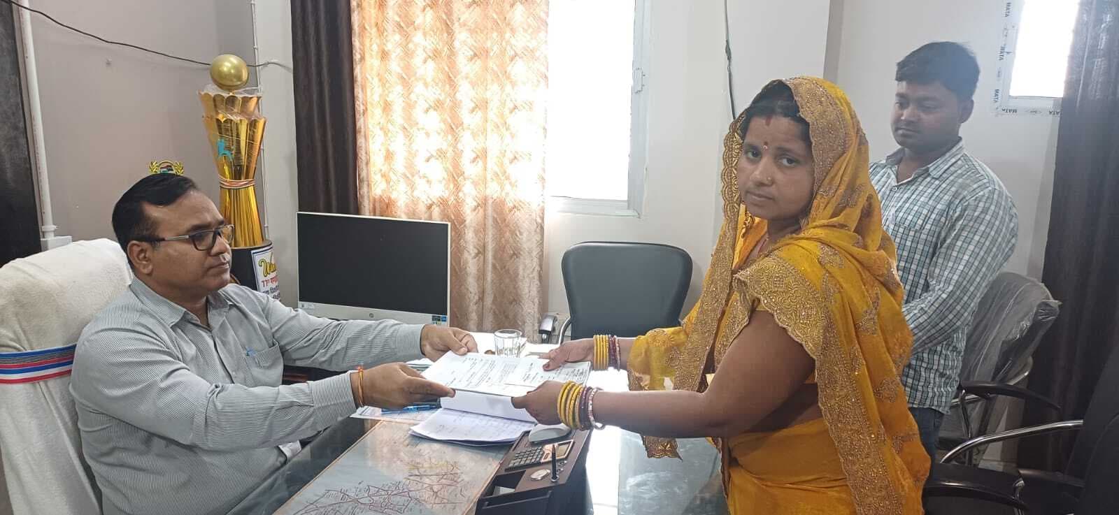 कुल 13 प्रत्याशियों ने दाखिल किया नामांकन पत्र