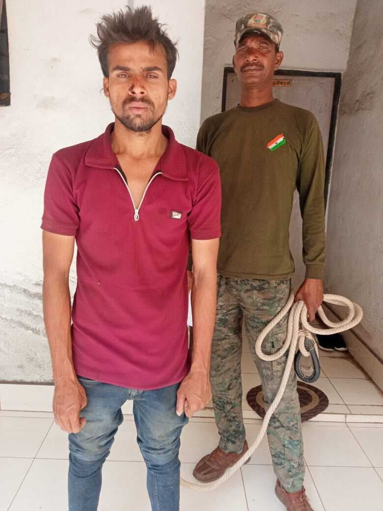 घर में घुसकर दुष्कर्म के प्रयास के आरोप में युवक गिरफ्तार