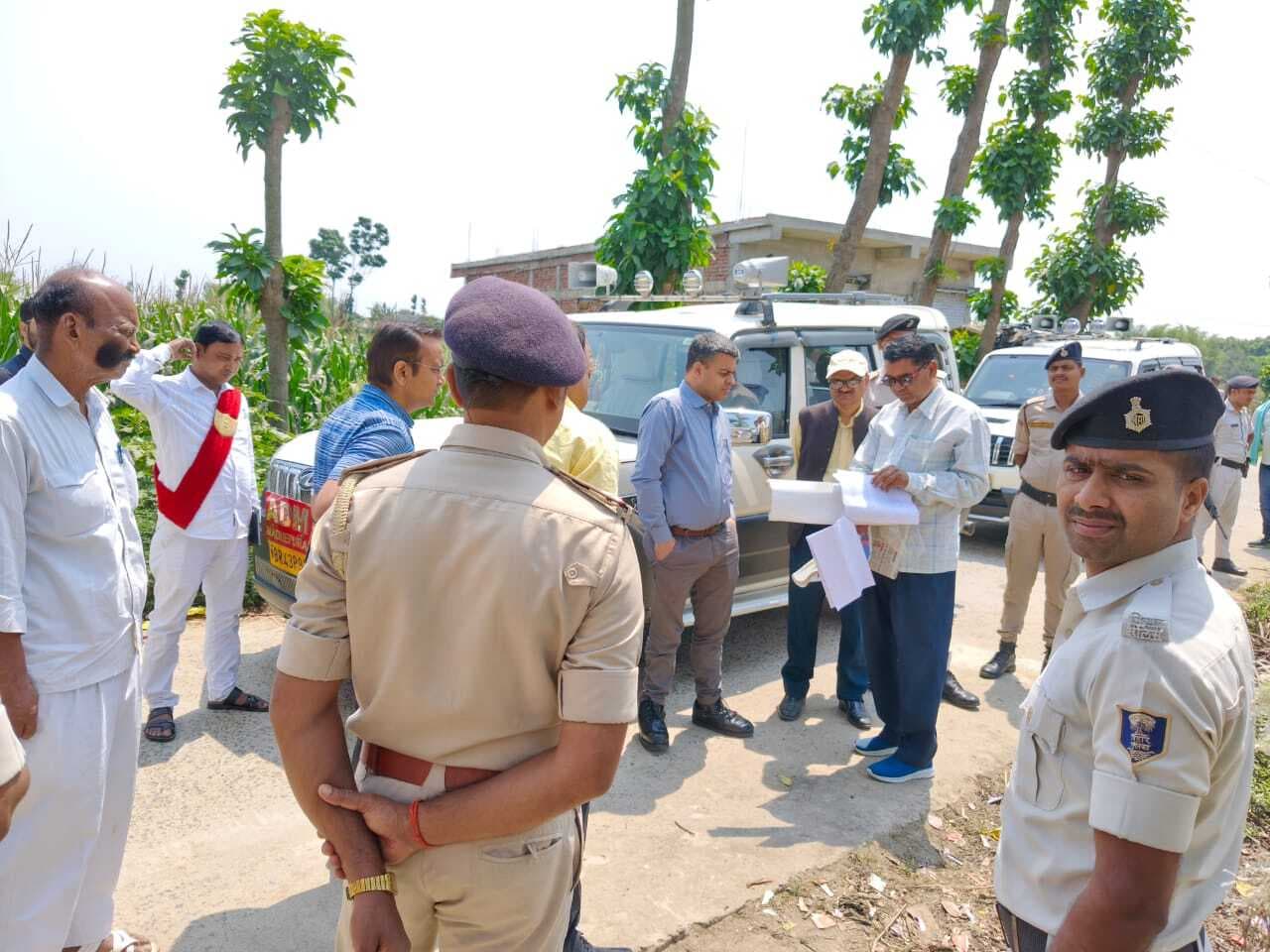 सरकारी भूमि को हर हाल में अतिक्रमण मुक्त रखा जाय- डीएम