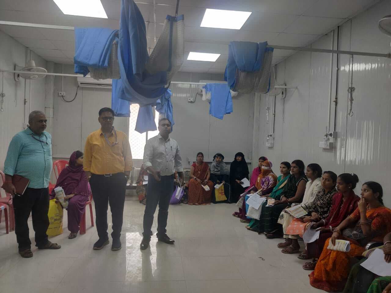 प्रधानमंत्री सुरक्षित मातृत्व अभियान के तहत गर्भवती महिला की हुई स्वास्थ्य जांच