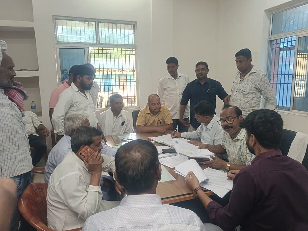 धोरैया में पैक्स चुनाव को लेकर नामांकन की प्रक्रिया संपन्न, 20 को वोटिंग