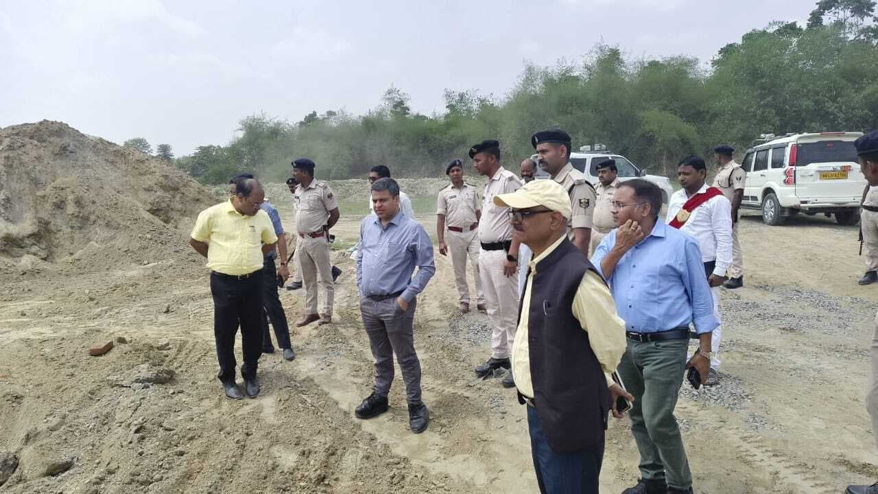 निर्माण कार्य में गुणवत्ता से समझौता नहीं होगा, समयसीमा में पूर्ण करें प्रखंड कार्यालय भवन–जिलाधिकारी