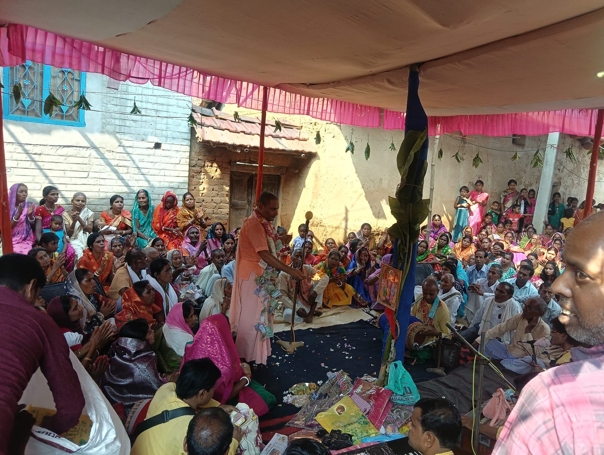बिंदापाथर में आयोजित 24 पहर बांग्ला कीर्तन का समापन