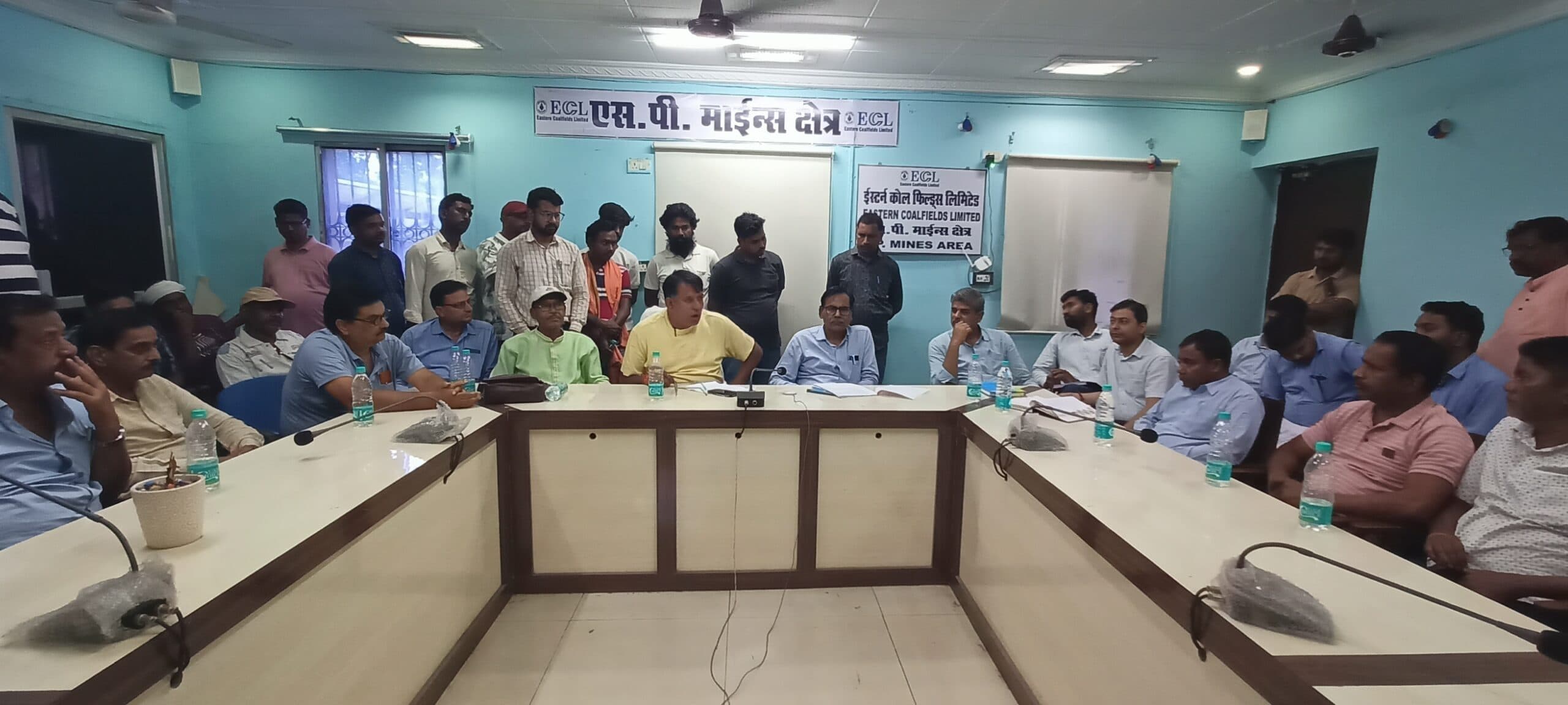 Deoghar news : प्रभावित परिवारों को मुआवजा और रोजगार देने के बाद ही बनेगी दमगढ़ा- जमनीटांड़ सड़क : रणधीर सिंह