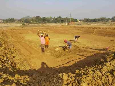 पोड़ैयाहाट में रोजगार की कमी से पलायन की बढ़ी समस्या