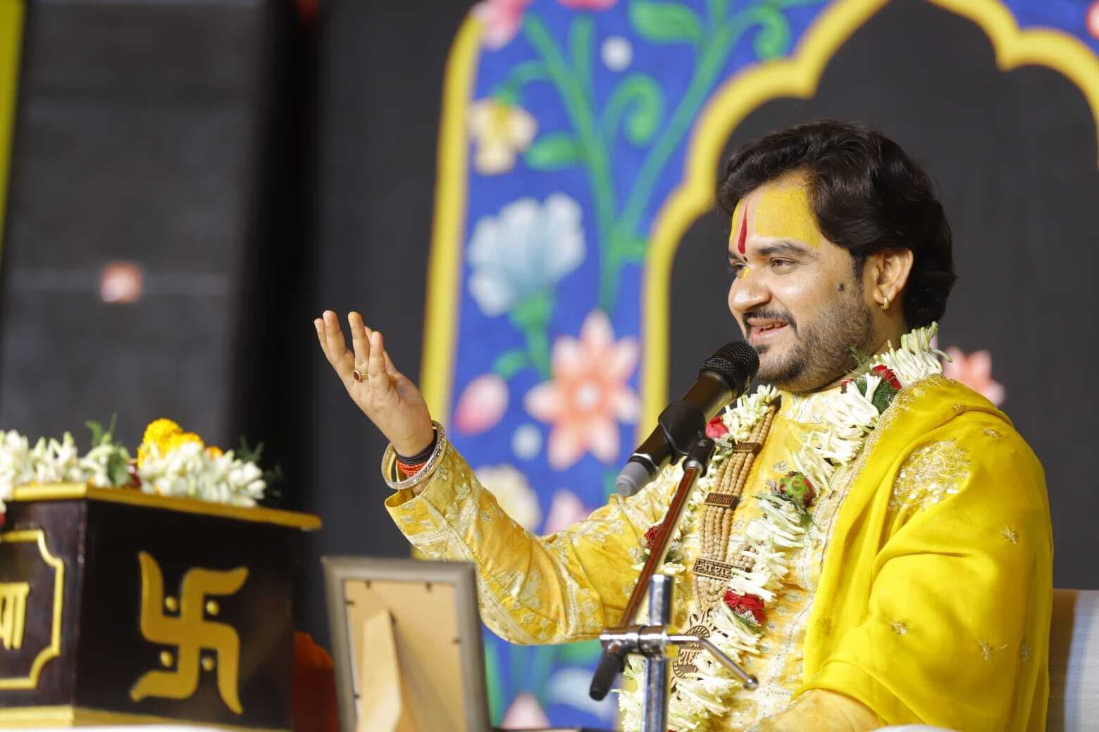 Gridih News : संस्कार व संगति को संभालकर चलना चाहिए : मुकुल कृष्ण जी