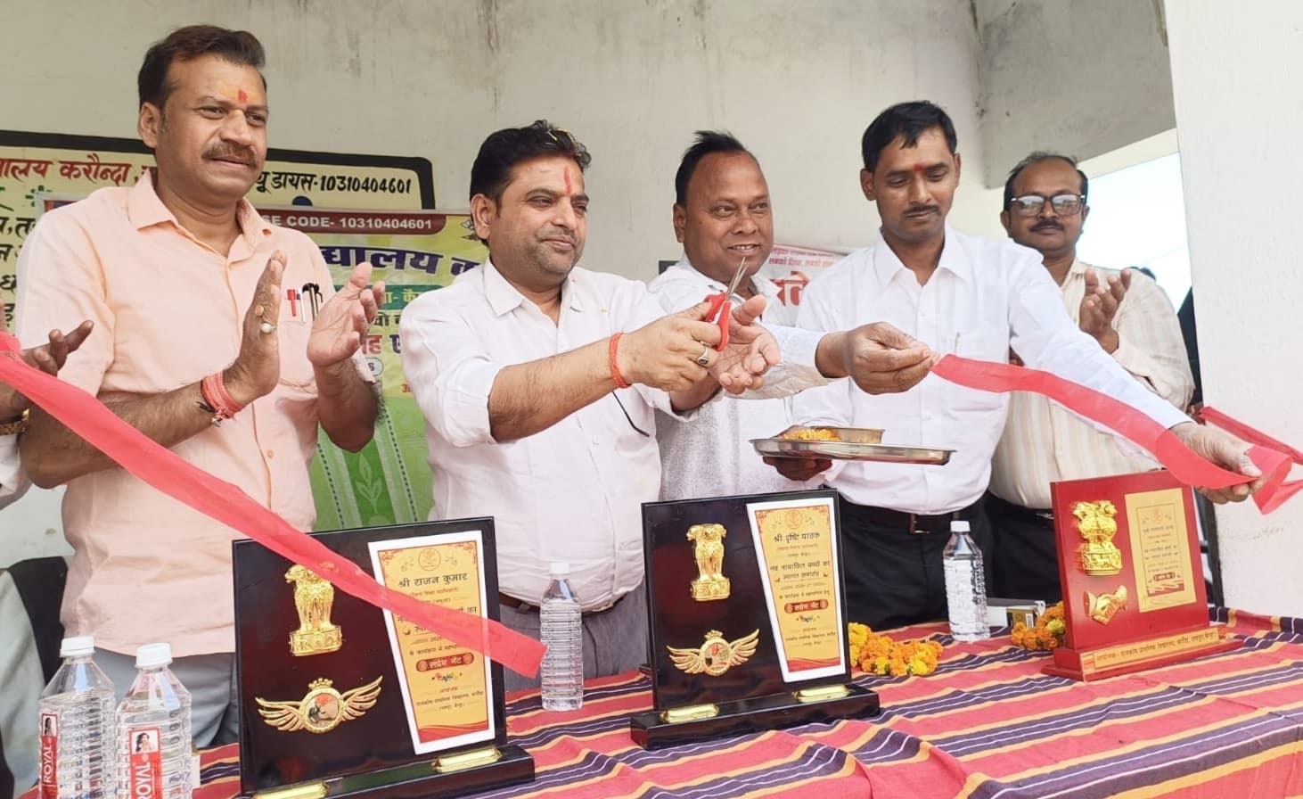 करौदा विद्यालय में विदाई व स्वागत समारोह का आयोजन