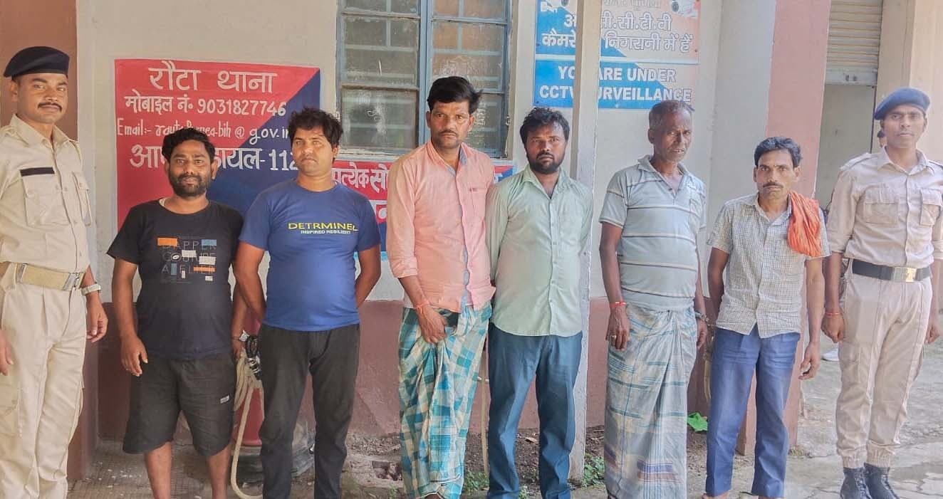 छह शराबी को रौटा पुलिस ने पकड़ा