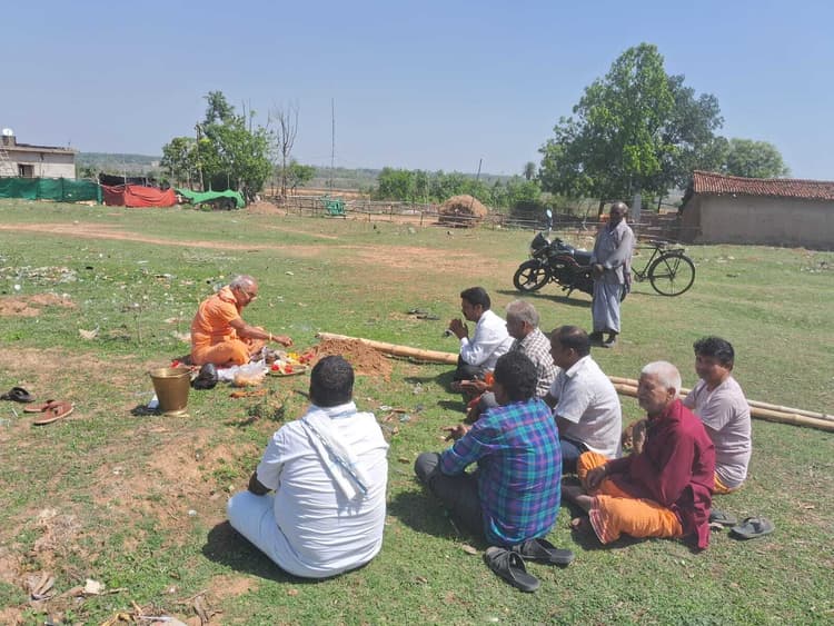 श्रीश्री 1008 महाविष्णु यज्ञ के लिए किया भूमि पूजन