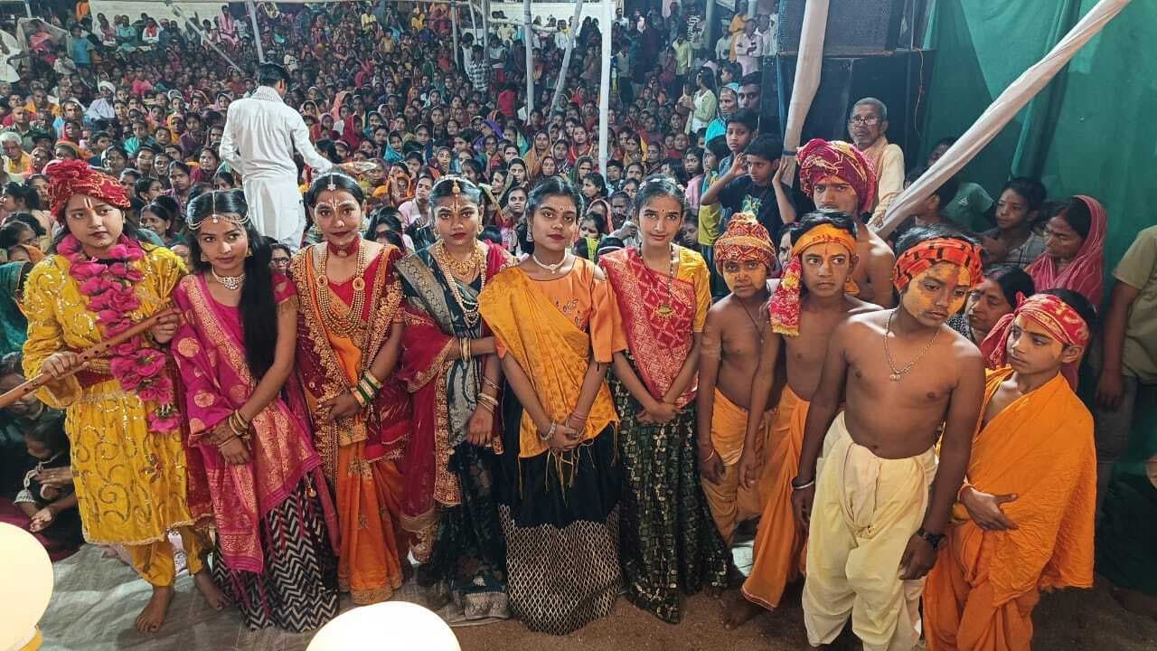 भागवत कथा में श्रीकृष्ण की बाल लीलाओं का हुआ भावपूर्ण वर्णन