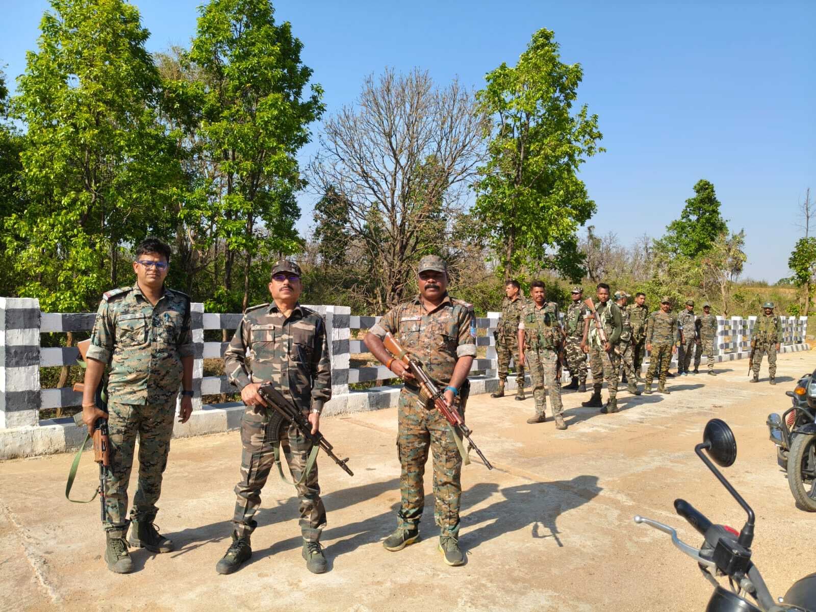 Gridih News : नक्सली गतिविधियों पर अंकुश लगाने के लिए चलाया गया अभियान