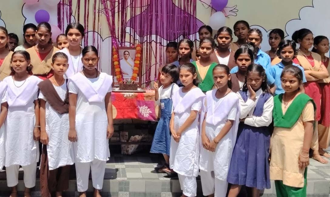 कस्तूरबा जयंती के मौके पर बच्चों ने दिखायी अपनी प्रतिभा