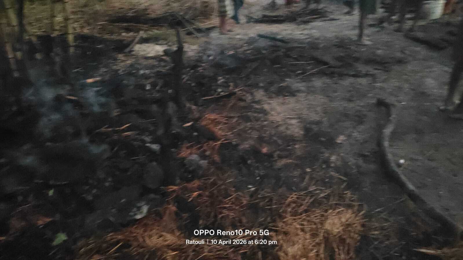 अगलगी में टेंट सामान समेत चार घर जले, लाखों का नुकसान