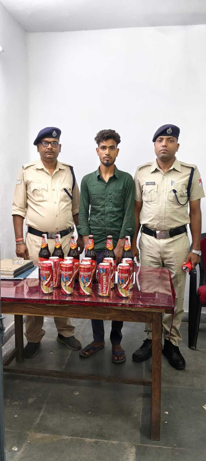 Gridih News : आरपीएफ ने अंग्रेजी शराब के साथ एक को किया गिरफ्तार